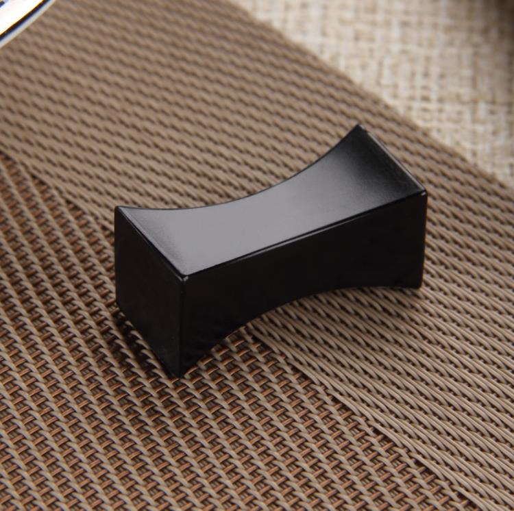 Black Color Chopstick Rest Chinese Traditional Pillow Shaped Chopsticks Holder Restaurant Home Flatware Rack SN45