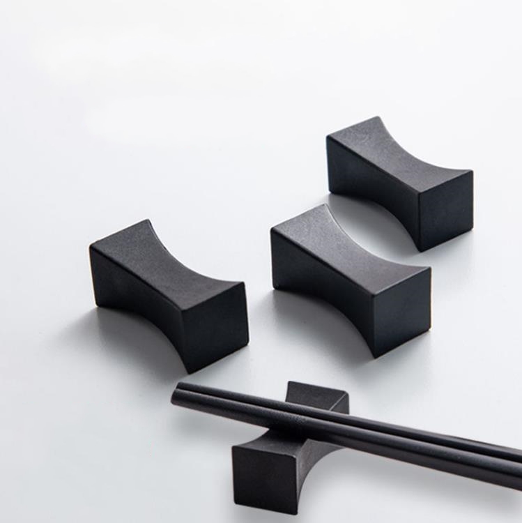 Black Color Chopstick Rest Chinese Traditional Pillow Shaped Chopsticks Holder Restaurant Home Flatware Rack SN45