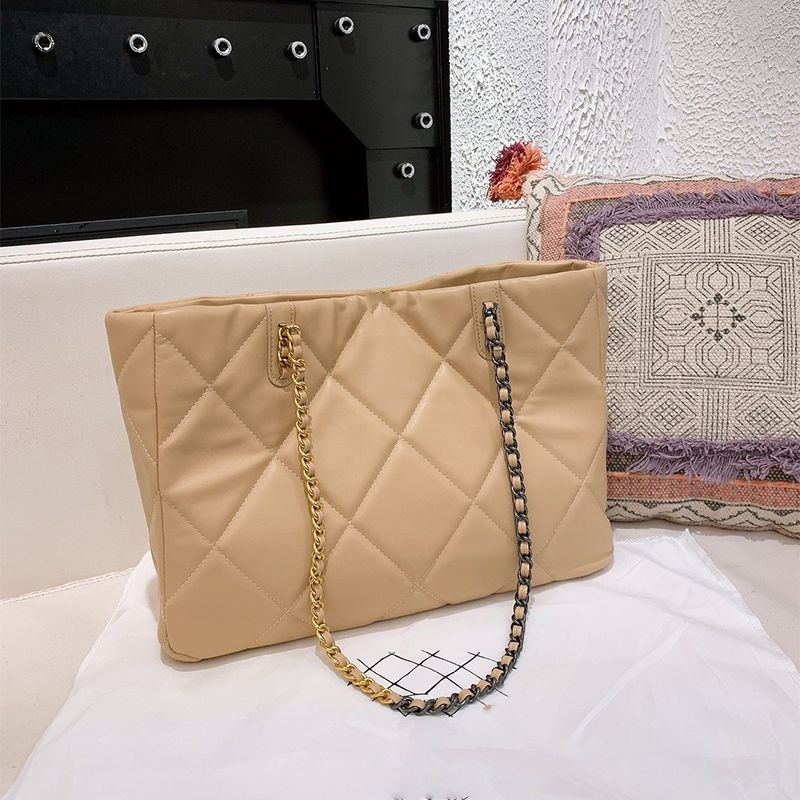CC Portfel w torbie 2022 Kobieta moda projektantka Lady luksus portfel crossbody ręka 19 The Totes Sain Shopping S Classic Quilt Shou281i