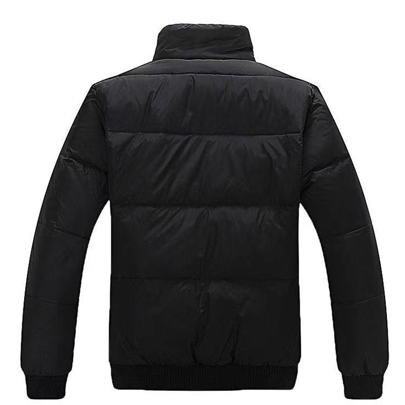 コード207有名なブランドの厚い冬の男性ジャケットは、カジュアルスタンドの襟を暖めるジャケットを暖かくして、白いアヒルを下にしてジャケットを暖かくします