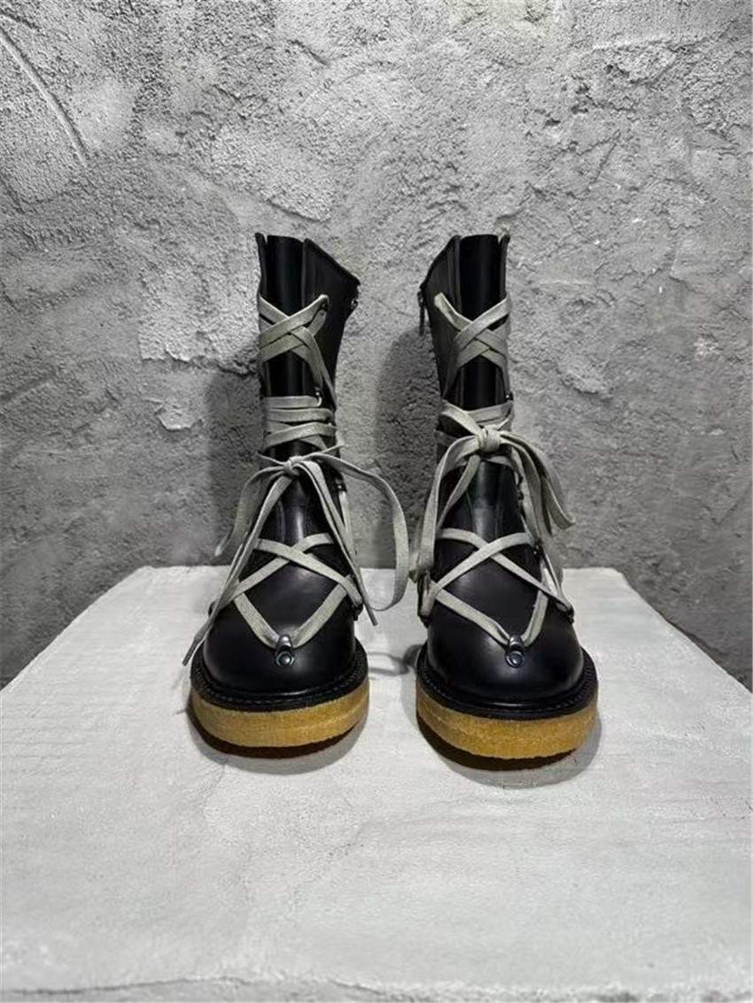 Designer handgefertigter Kuhmuskel Sohle echte Ledertaktikstiefel Plattform Männer Rock Catwalk Italienische Militärbotas