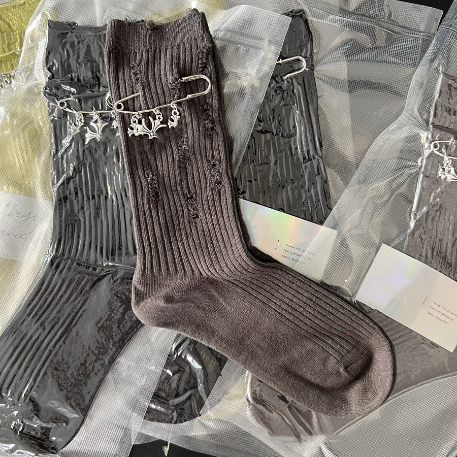 Abnehmbare Pin-Socken, zerrissene, trendige Socken im gleichen Stil für Männer und Frauen