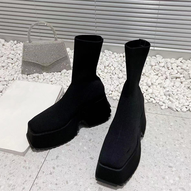 2022 Runway Women Platform Short Boots Designer Square Toe Tjock sula höjd ökar mitten av Calf Modern Socks Boot for Women