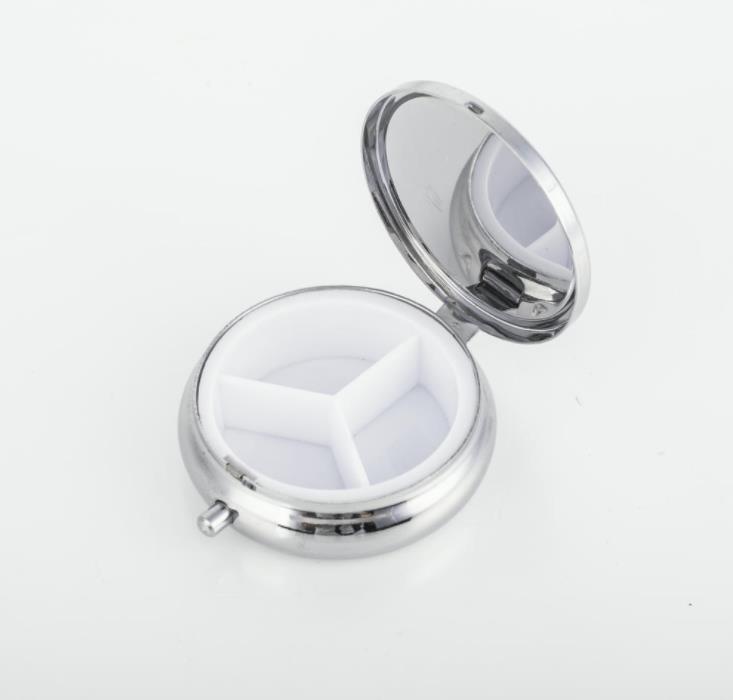 200st Metal 3 Grid Pill Box Boxes Organizer Medicine Organizer Container Case Round smycken Lagring Pocket Portable Silver Color SN82