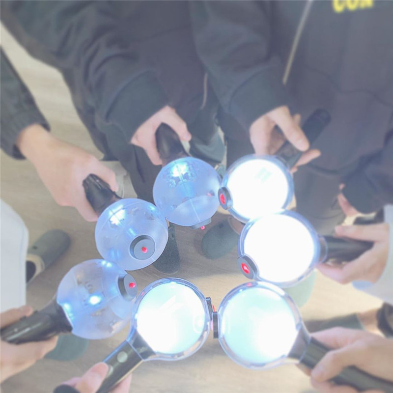 LED Light Sticks Stick Ver.4 Soul Army Bomb Bomb Concert Stick Bluetooth와 호환 PO 카드 221105