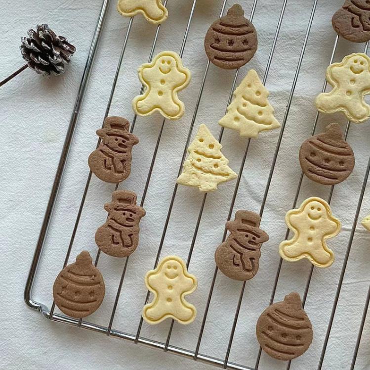 4 pièces/ensemble ustensiles de cuisson Cookie Stamp Cutter Biscuit moules forme 3D plongeur Cutter bricolage cuisson moule outils pain d'épice biscuits Cutters SN4245