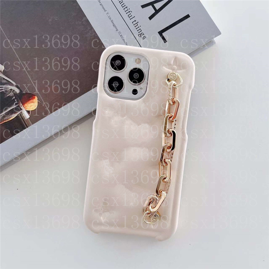 Étuis de téléphone en cuir de mode pour iPhone 14 13 12 11 Pro Max 14Pro 14Plus 13Pro 13ProMax 12ProMax Lettre Couverture arrière mobile avec étui à bracelet en métal de luxe