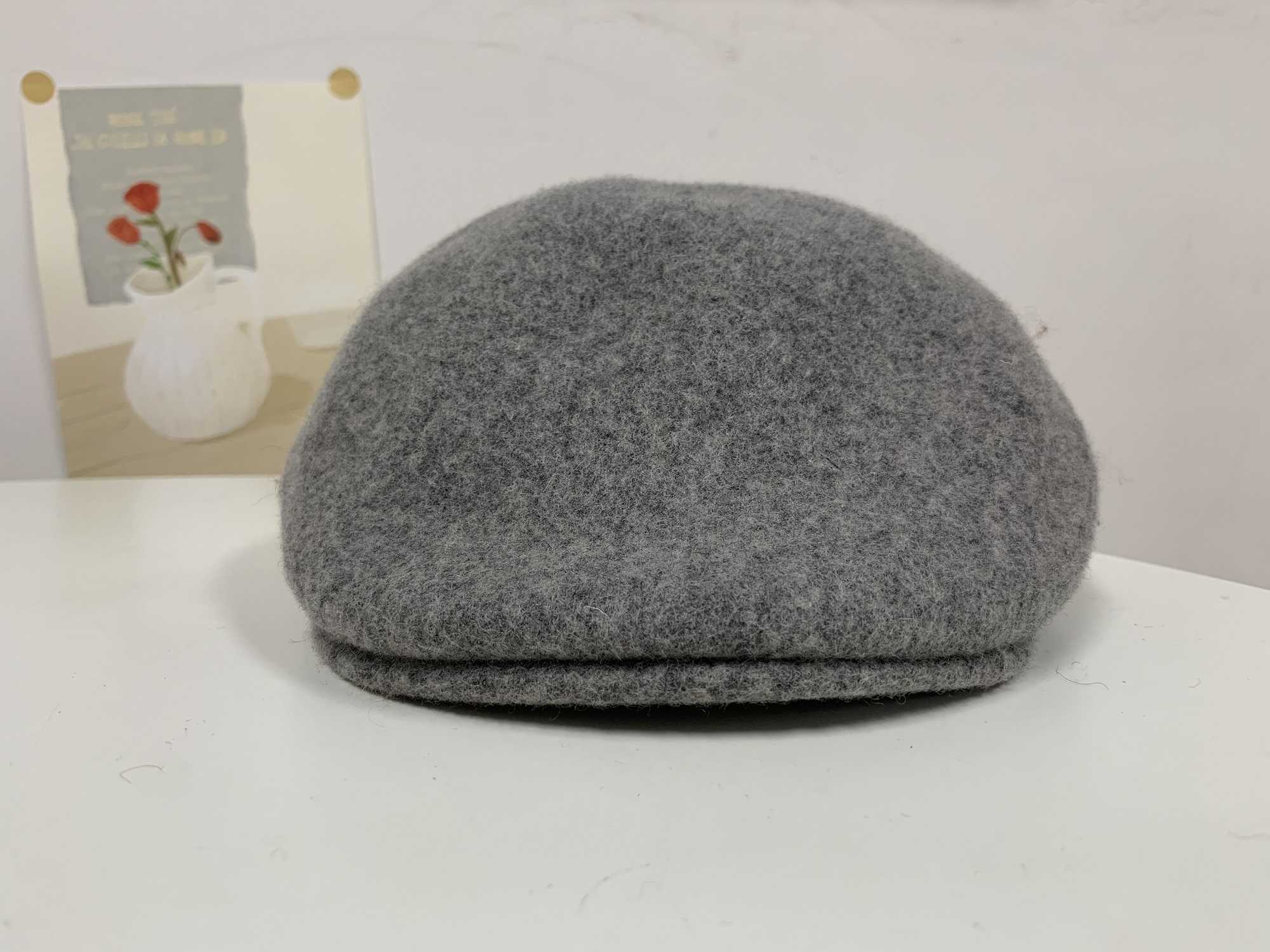 Bollkapslar japanska små huvudomkrets Kangol Kangaroo Anti-Wear Wool Beret Kvinnlig Autumn och Winter England Retro Wild Forward Hat Q07032303