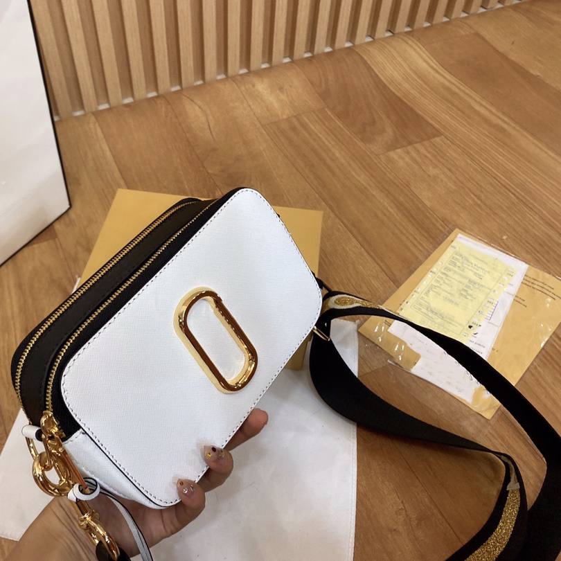 schoudertassen Luxurys Designers Tassen vrouwen handtas crossbody tas dame portemonnee eenvoudige veelzijdige metalen brief stevig leer Postman handtassen stijl zeer goed