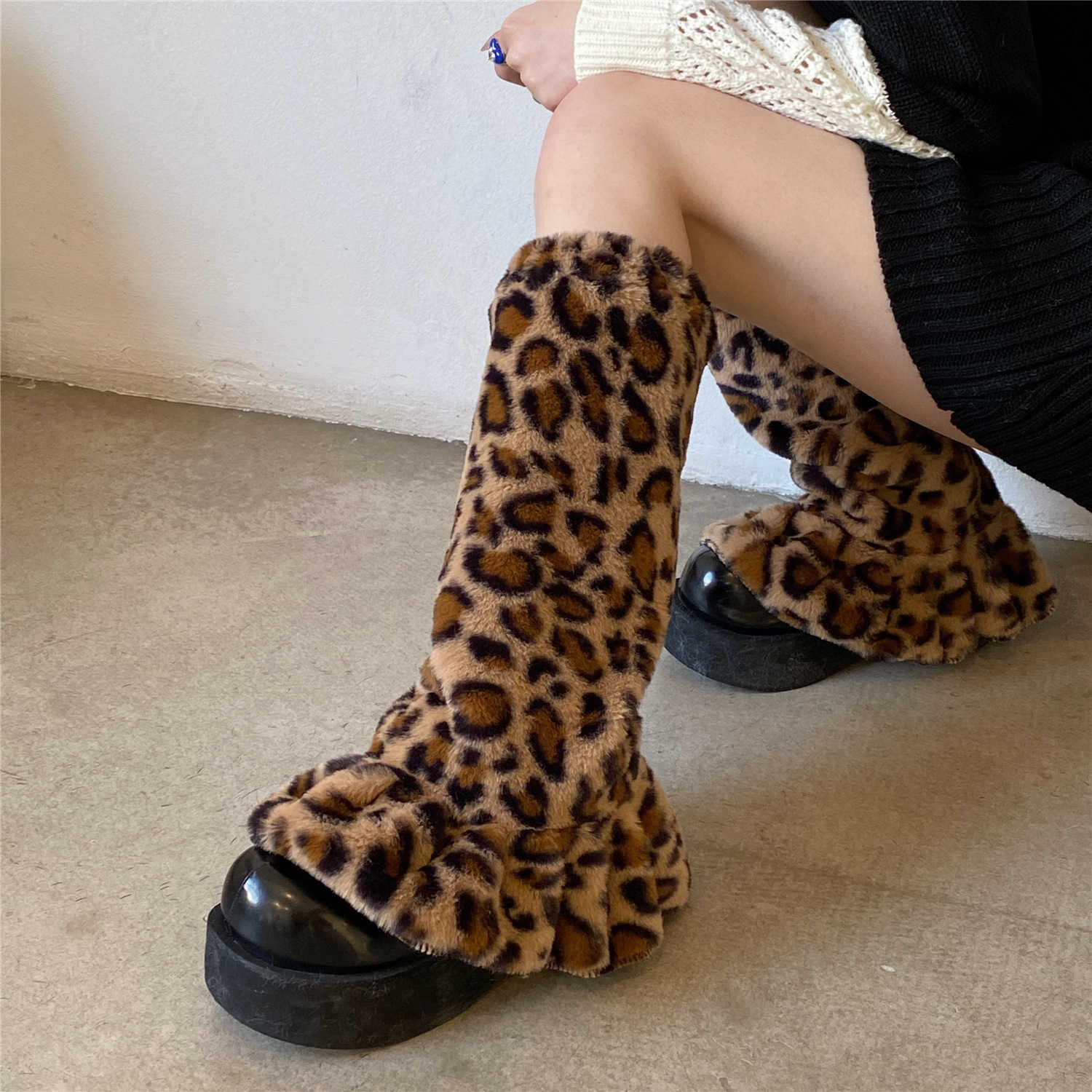 Strumpor hoSiery harajuku kvinnor leopard tryck päls benvärmare strumpor grunge y2k japanska godis lolita jk dent långa strumpor vinter fotvärmare t221107