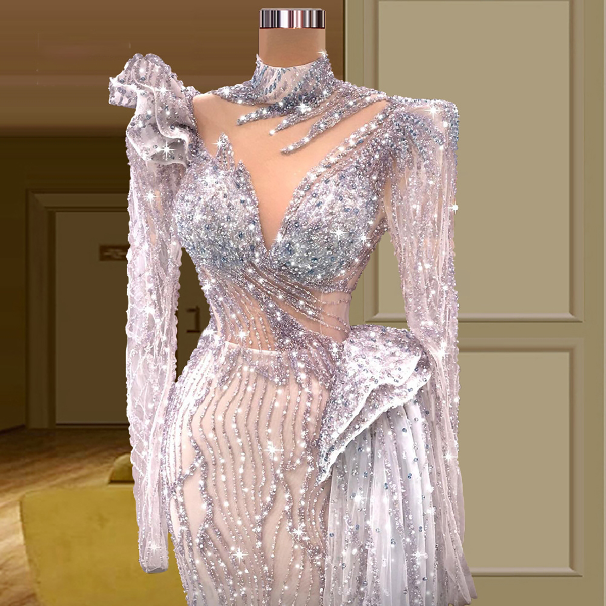 Sparkling Prom Dresses Long Sleeves Halter V Neck Appliques Sequins Beaded Evening Dresses Lace Floor Length Celebrity Evening Dress Gowns Plus Size Custom Made