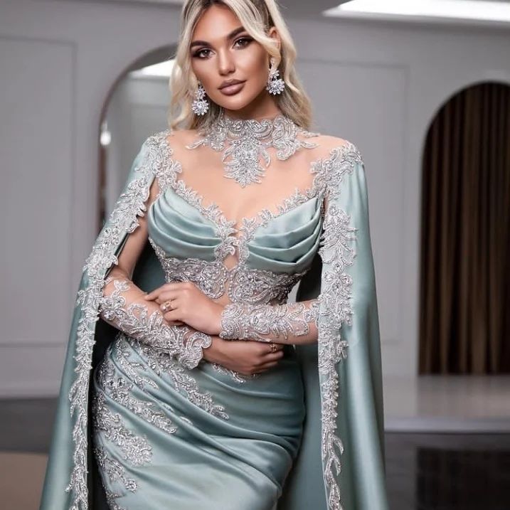 Magnifique sirène perlée robes de bal lac bleu appliqué manches longues avec Cape col haut côté fendu robe de soirée reine arabe