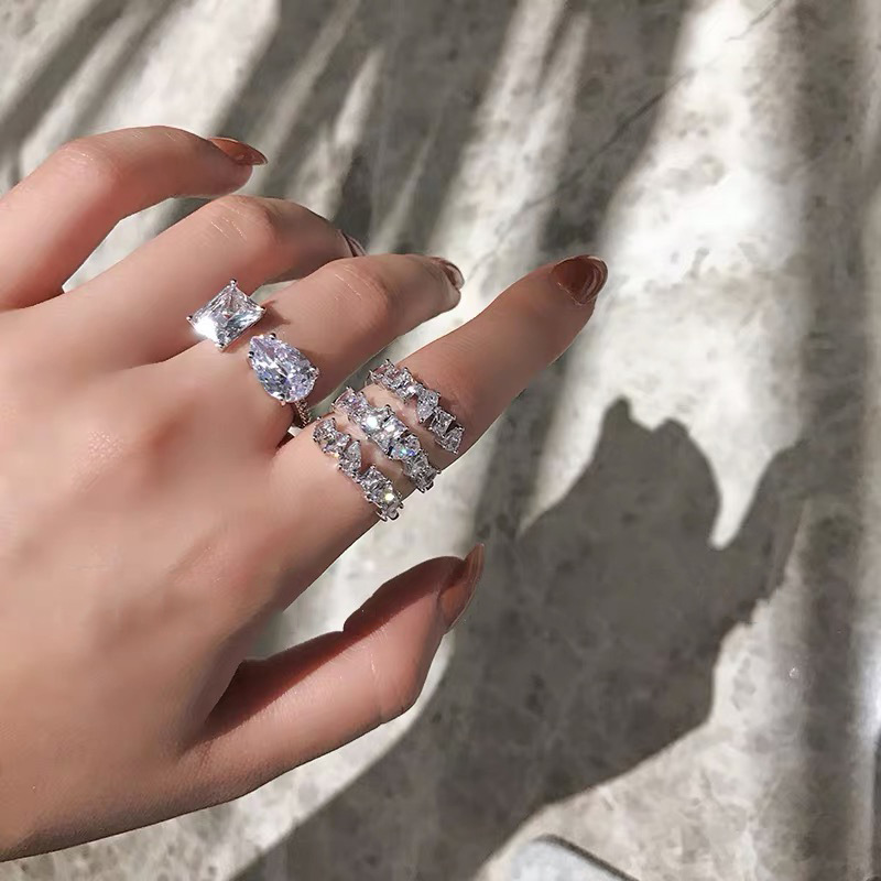 2022 Novo setor de cores de prata tendência anel ajustável com diamante bling para mulheres anel de noivado de casamento de jóias de jóias
