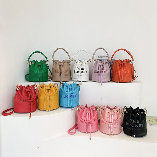 Kvinnor Tote Shoulder Crossbody Väskor Bucket Bag Luxury Pu Leather Purse Fashion Girl Designer Shopping Bag Handbags254K