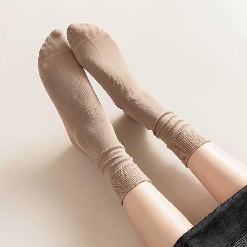 Çorap Çorap Kadınlar 2022 Yeni Sonbahar Kış Yüksek Kalitesi% 95 Pamuklu Düz Renk Sıradan Mürettebat Nefes Alabilir Uzun T221102