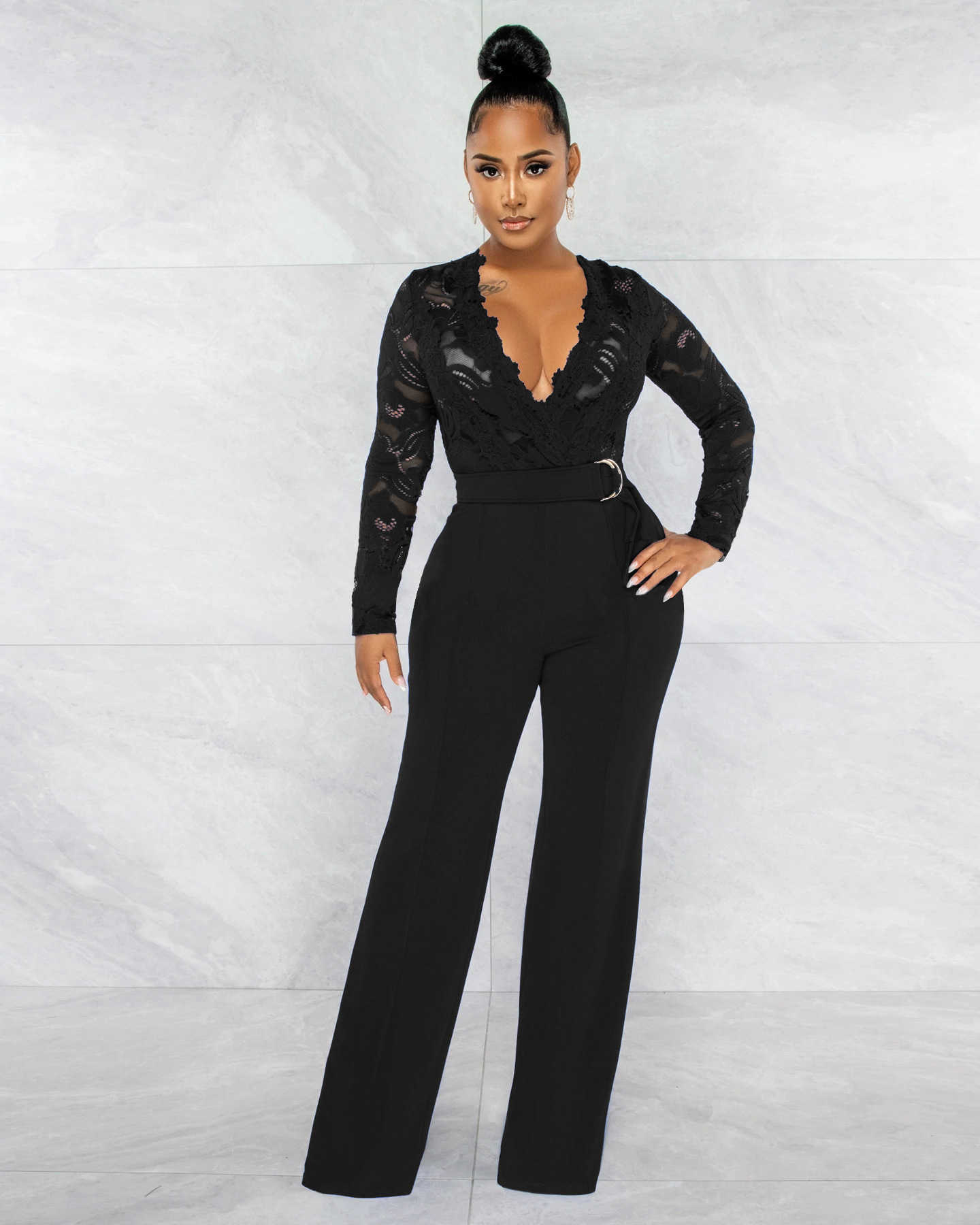 Vrouwen kleding jumpsuit nieuwe mode sexy casual leggings slanke fitting v-neck kanten uit holle zwarte jumpsuits dames bodysuit s-2xl