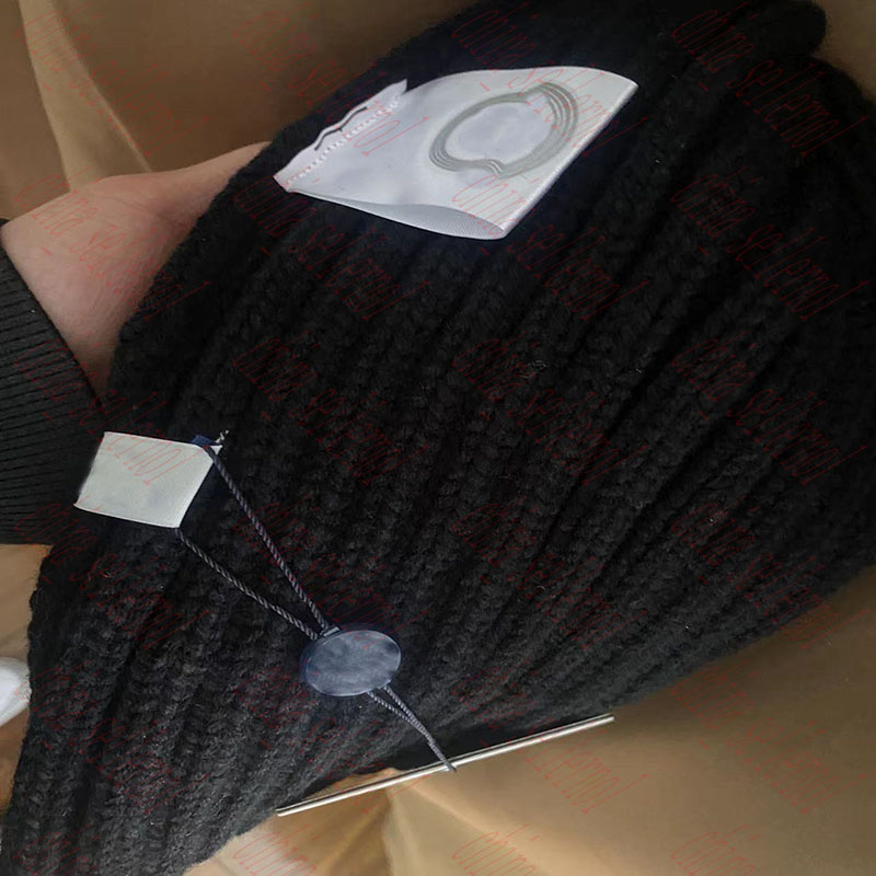 Chapeau de créateur bonnet tricoté bonnet en peluche chaud de la même couleur 4 couleurs hiver essentiel produit unique accessoires de mode4292767