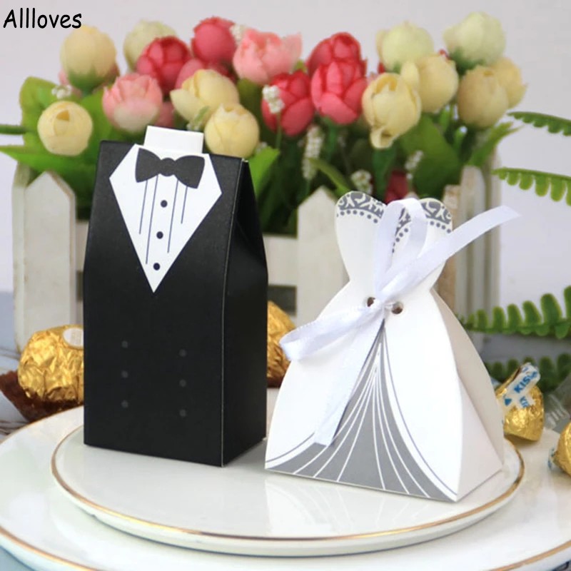100 pcs/lot Bride And Groom Wedding Favor Holders Gifts Bag Candy Box DIY With Ribbon Wedding Decoration Souvenirs Party Supplies CL0452
