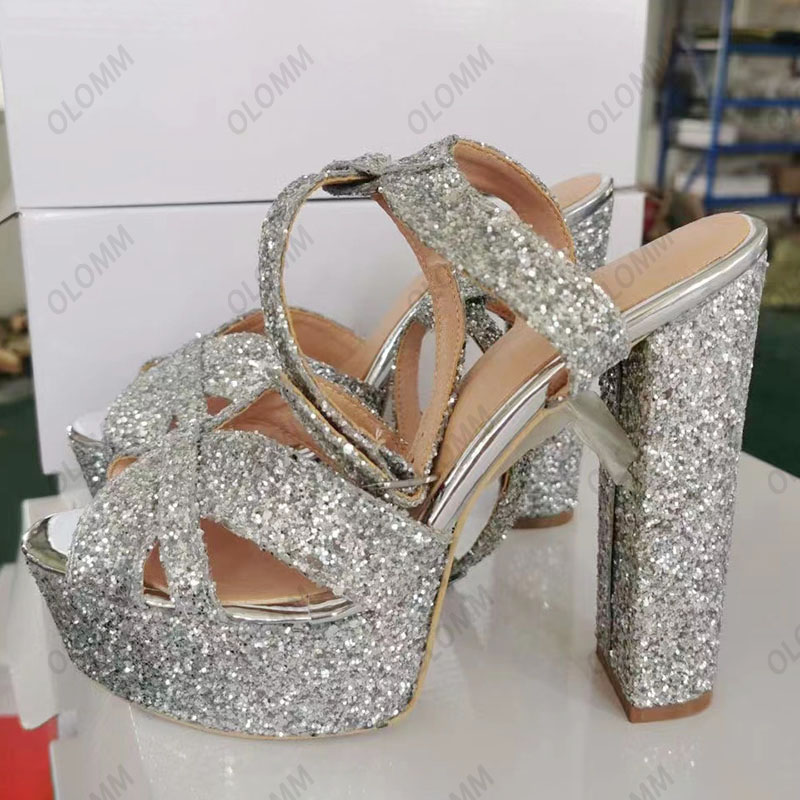 Olomm El Yapımı Kadın Platformu Sandalet Glitter Strappy Thunky Topuklu Ayak Parçası Güzel Gümüş Cosplay Ayakkabı Boyutu 35 47 52