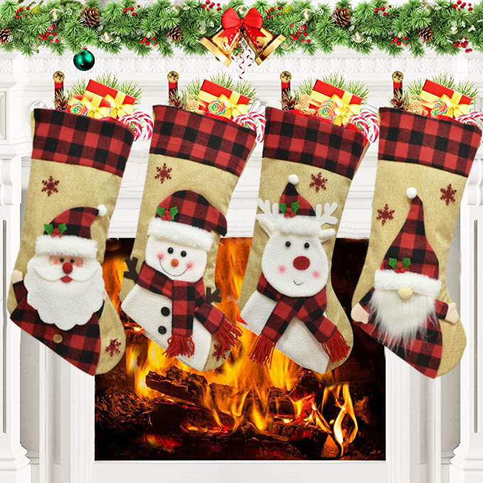 Świąteczne pończochy Spersonalizowane imienia Deer Gnome Santa Snowman Burlap Plaid Xmas Stocking Christmas Decoration Prezenty HH22-339