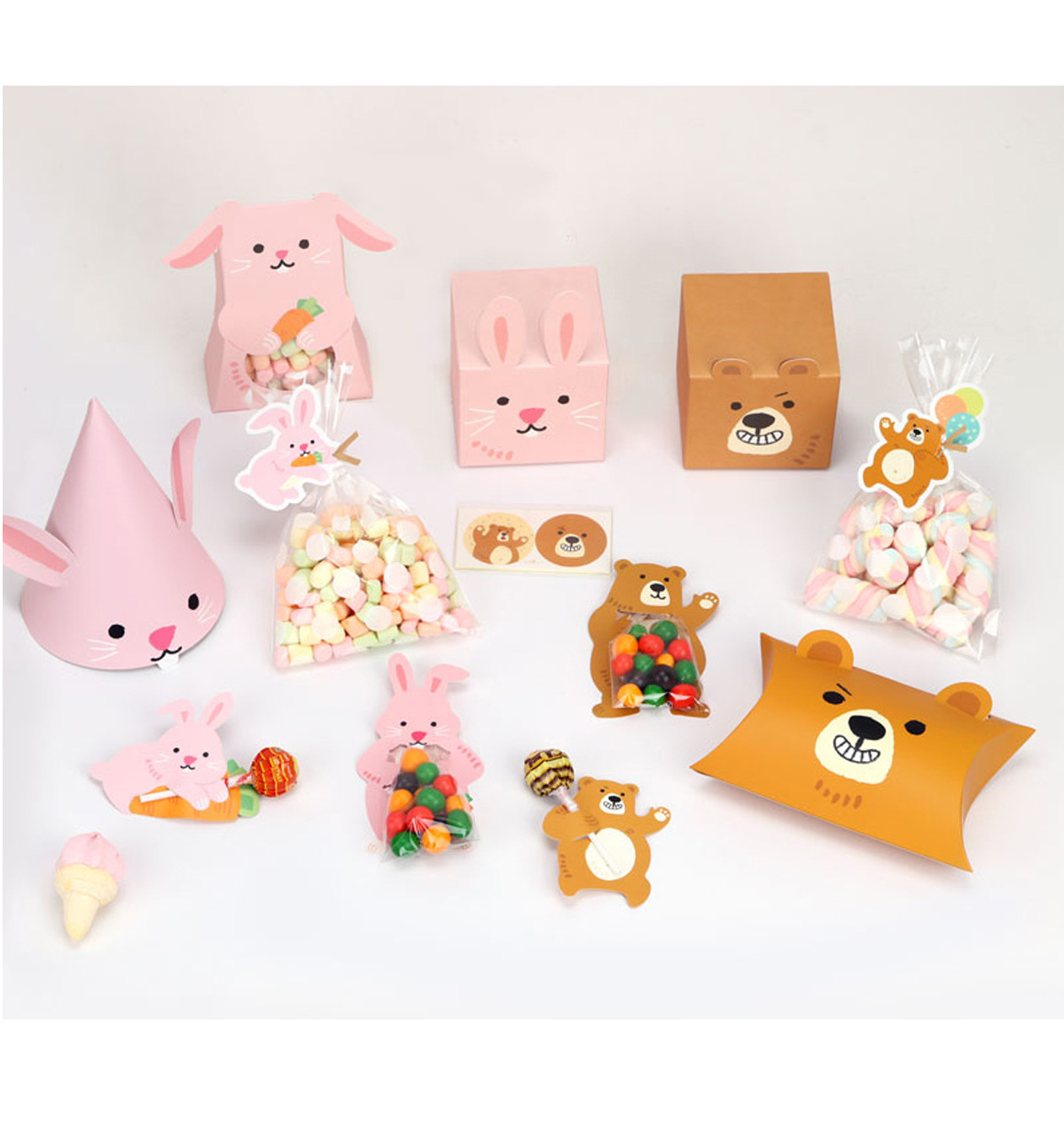 Cute Rabbit/Bear Candy Box 9x9x9cm Square Paper Baking Biscuit Packaging Boxes Wedding Party Favor Cookies Gift Container