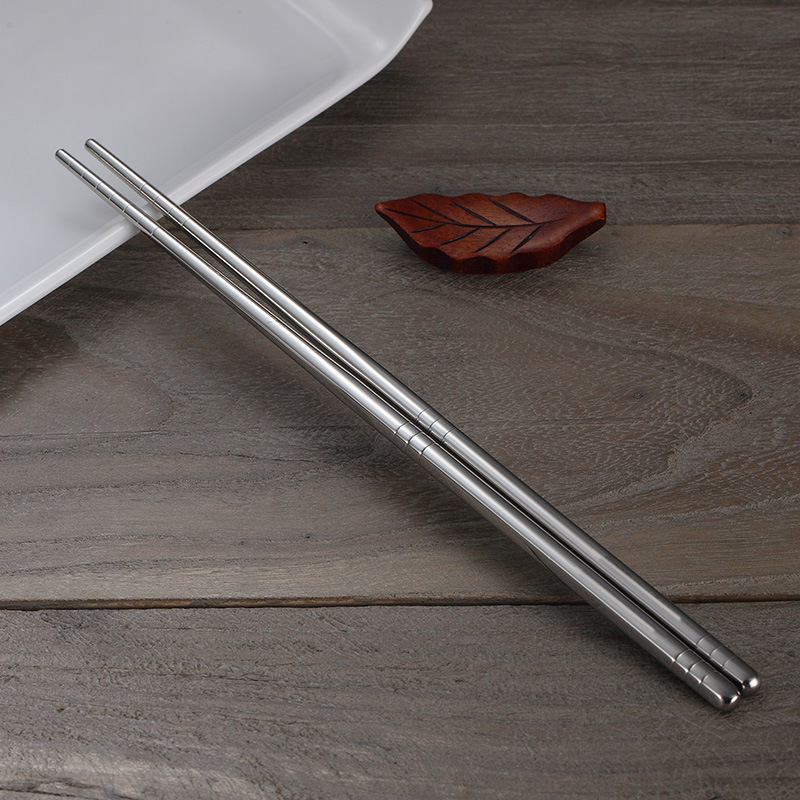 304 Stainless Steel Chopsticks Reusable Dishwasher Safe Antislip Chop-sticks for Chinese Japanese Dinner