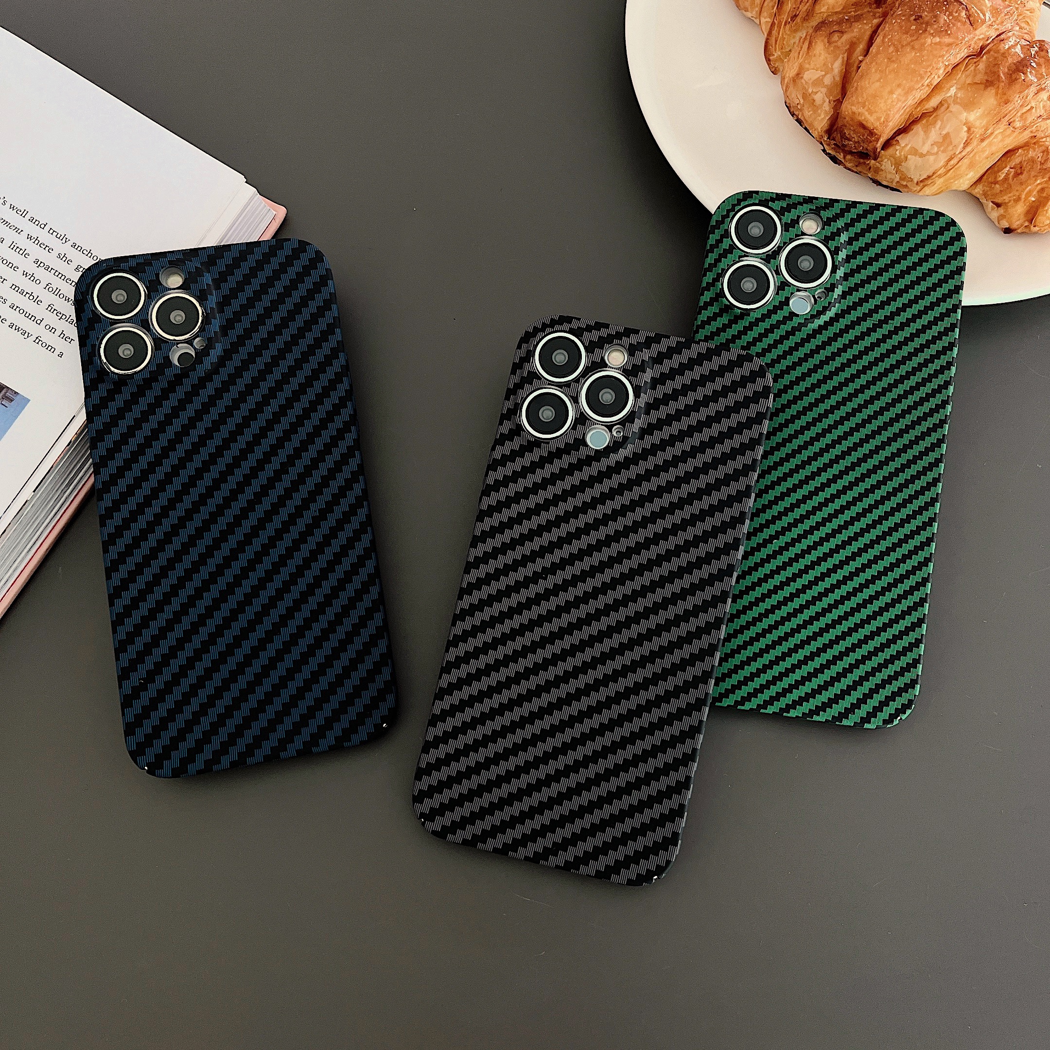 Luxury Ultra Thin Thin Carbon Fiber Texture Matte Case For iPhone 14 13 11 12 Pro XS Max Mini XR X st￶ts￤ker h￥rt PC -t￤ckning