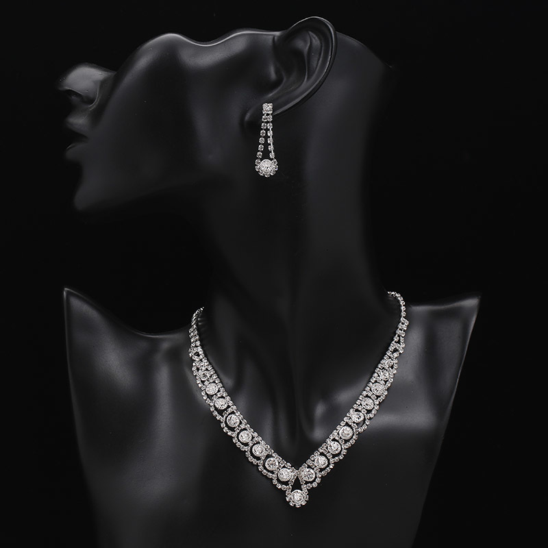 Zestawy biżuterii ślubnej Trezy Srebrny kolor kryształowy dla kobiet Naszyjka Kolczyki Bransoletka Zestaw Akcesoria 221109