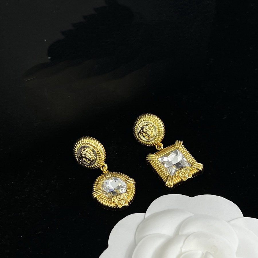 Fashion Basilisk Medusa Square crystal Pendants Women's Bracelet Necklace Stud Earring Sets Brass 18K gold plating Ladies Des258j