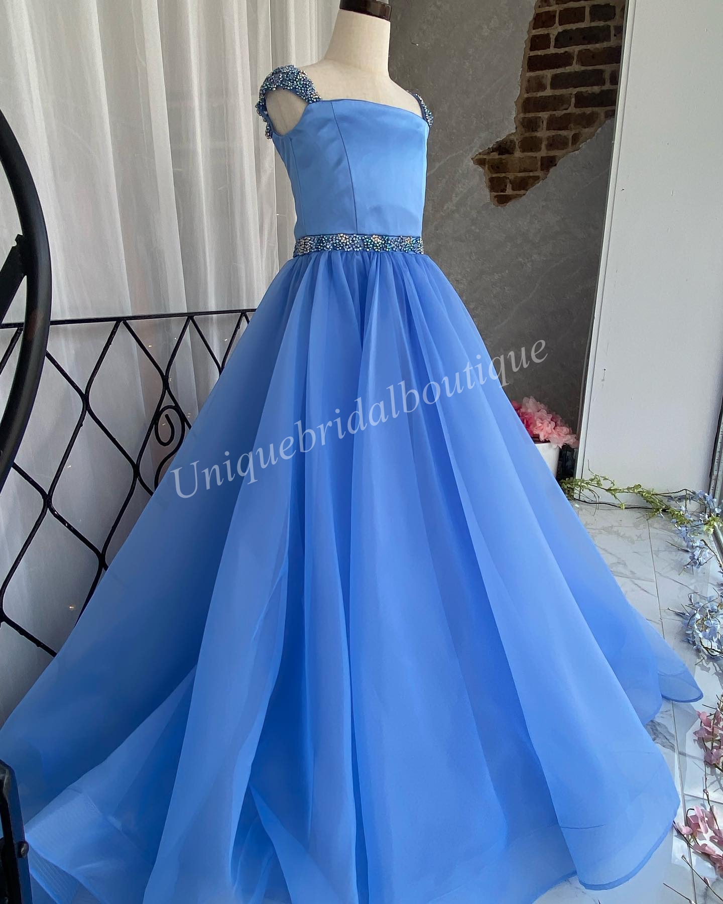 Teal Girl Pageant Dress 2023 Corry Crystal Straps Organza Little Kids Birthday Party Party Walth Vrud اطفال الأطفال المراهقين