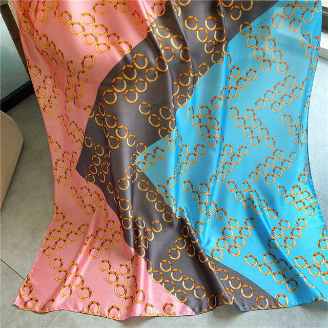 Foulards Mode Foulard Soie Printemps Luxe Mousseline De Mousseline De Soie Fleur Imprimer Serviette De Plage Pour Designer Femmes Fille Crème Solaire Mince Gaze Scar308z