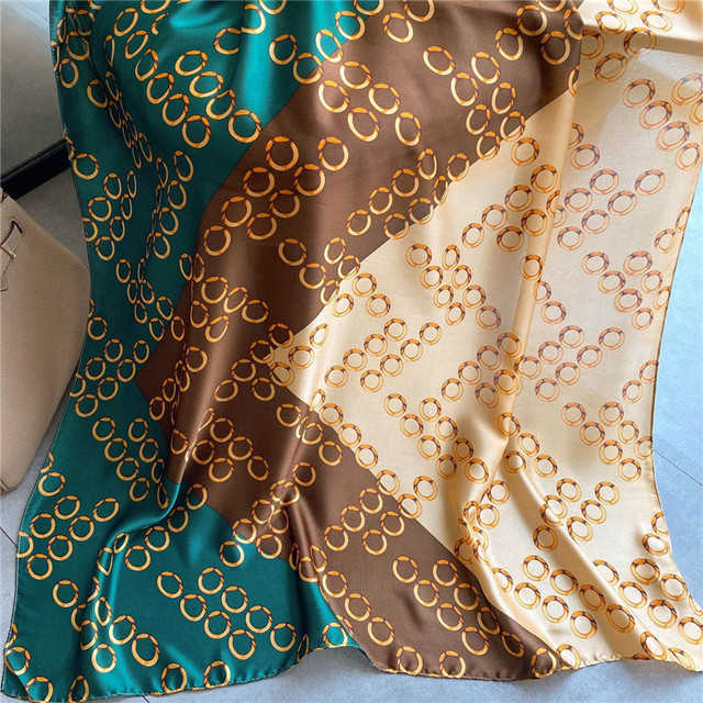 Foulards Mode Foulard Soie Printemps Luxe Mousseline De Mousseline De Soie Fleur Imprimer Serviette De Plage Pour Designer Femmes Fille Crème Solaire Mince Gaze Scar308z