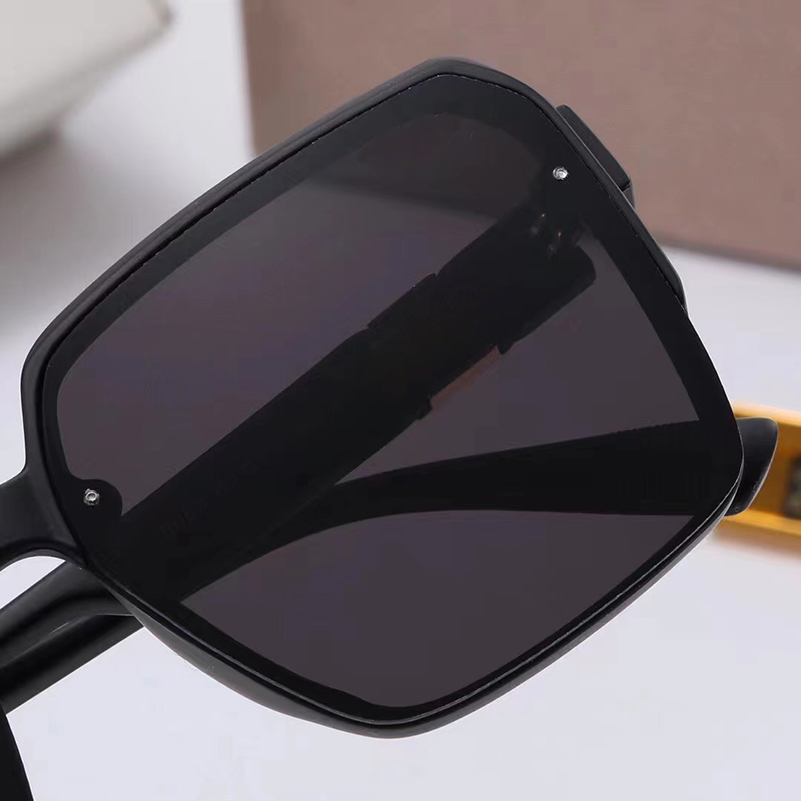 N76新しいファッションデザイナーサングラスレディースメンズ高度なサングラスは、多くの色で利用できます