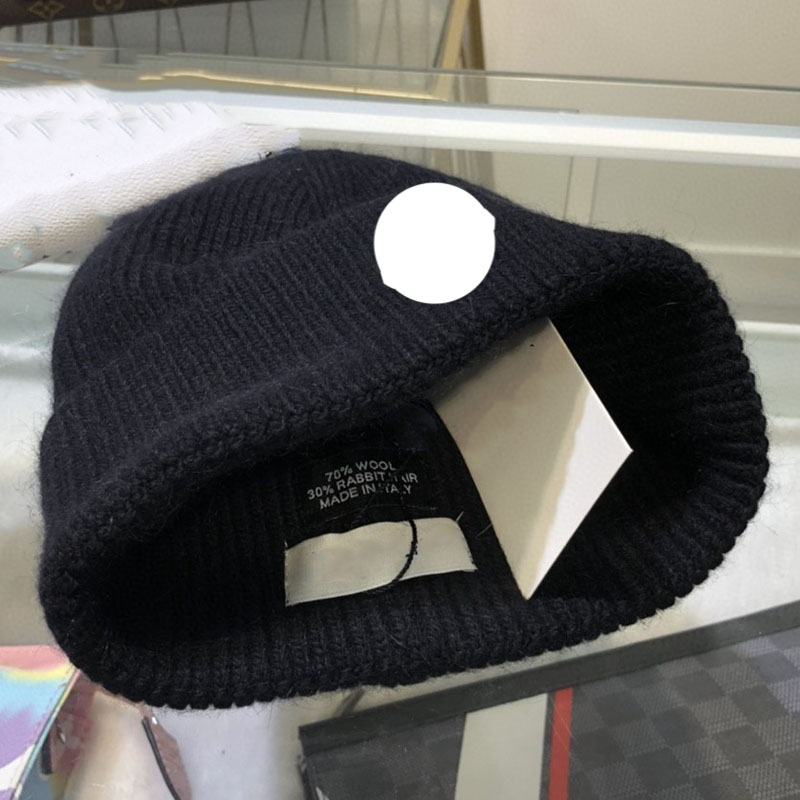Designer Frankrike Skull Caps broderade Badge Men's and Women's Wool Thread Hat Warm and Cold Proof Beanie Versatile Ear 178k