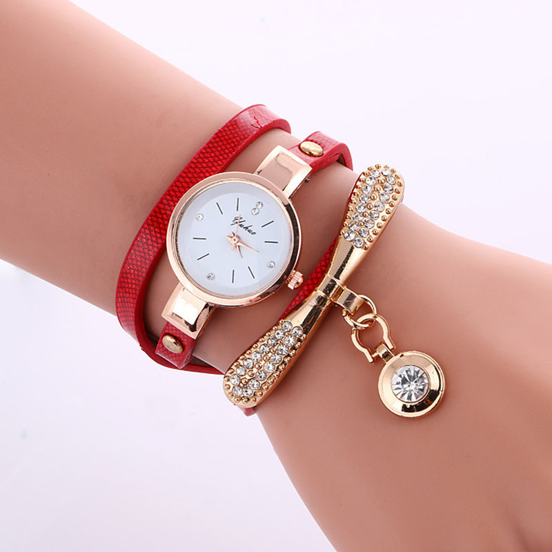 Aplustrade Ladies Fashion Multilayer Strap Leather Watch Watch Rhinestone Bow Bracelet Watherched