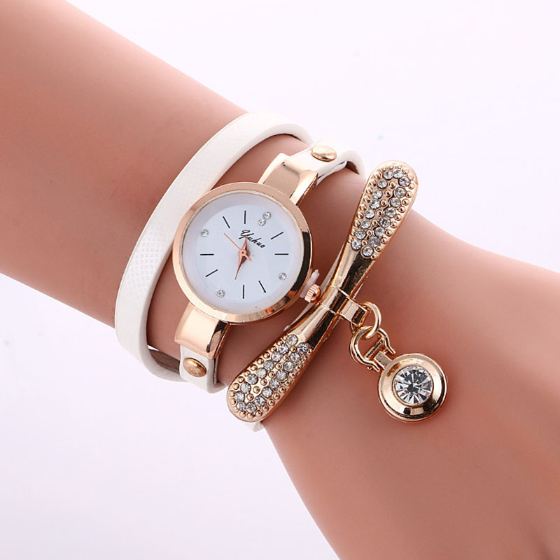 Aplustrade Ladies Fashion Multilayer Strap Leather Watch Watch Rhinestone Bow Bracelet Watherched