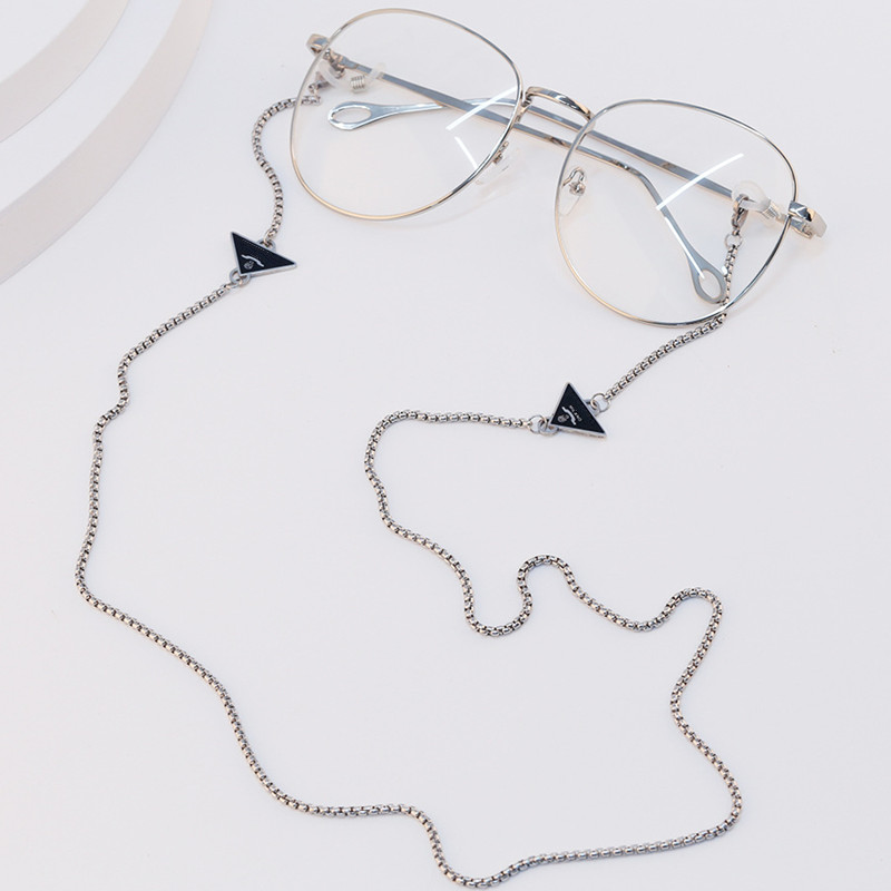 Euro-Am JK nouveau style porte-clés lanières P triangle multi fonction anti-chute chaîne en acier titane pour lunettes de soleil masque écouteurs accessoires élégants pour femmes