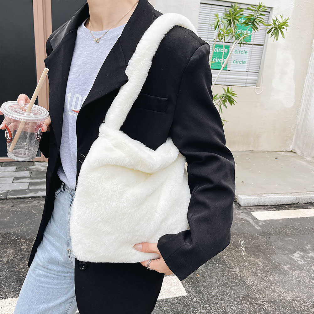 Cross Body Fluffy Women's Girls Portable Plush Female Handbag Mini Winter Shoulder Clutches Retro Animal Printed Street Travel Påsar 221114