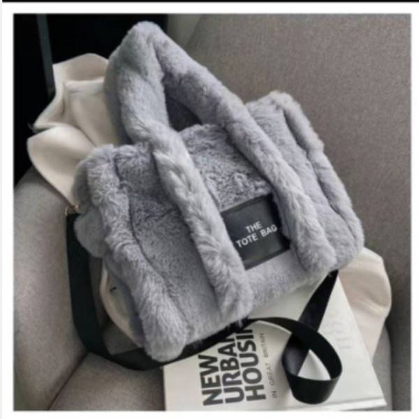 KVINNA Totväskorna Plush Bag stor kapacitet Messenger Bag Portable Autumn Winter Pendling Fashion Shopping Satchels Luxury Designer Pures Hobo Handbag Plånbok