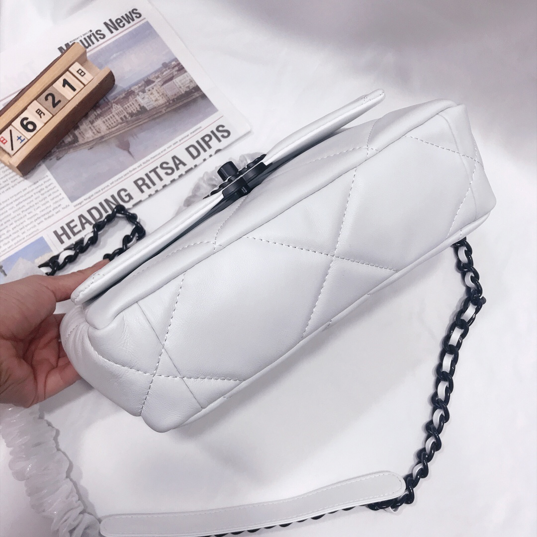 Классическая маленькая сумка модная новая женская цепочка для женской сети и новая мода 2022