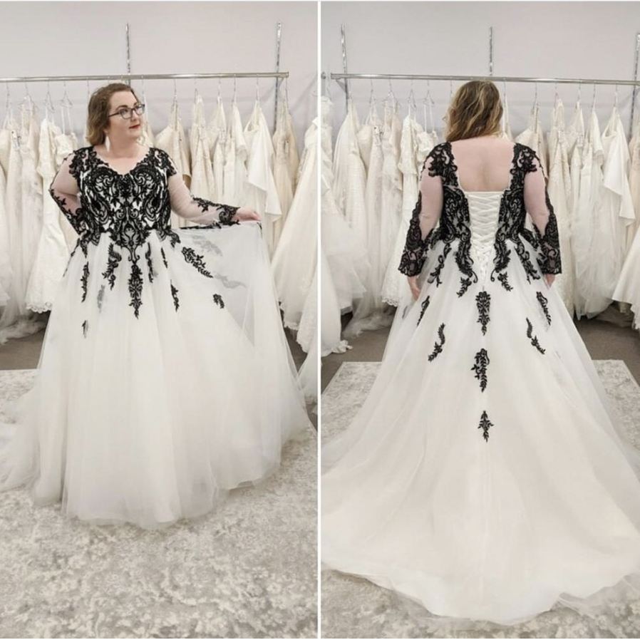 Robe de mariée grande taille noir et blanc, manches longues, col en v, à lacets avec traîne de balayage, robes de mariée élégantes sur mesure