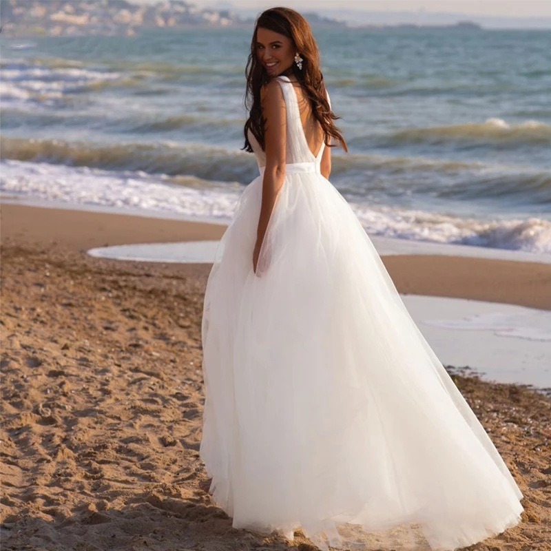 Beach Tulle Abito da sposa con scollo a V le donne Semplice avorio senza maniche A-line Boho Abito da sposa Backless 2022 Flowy vestido de novia