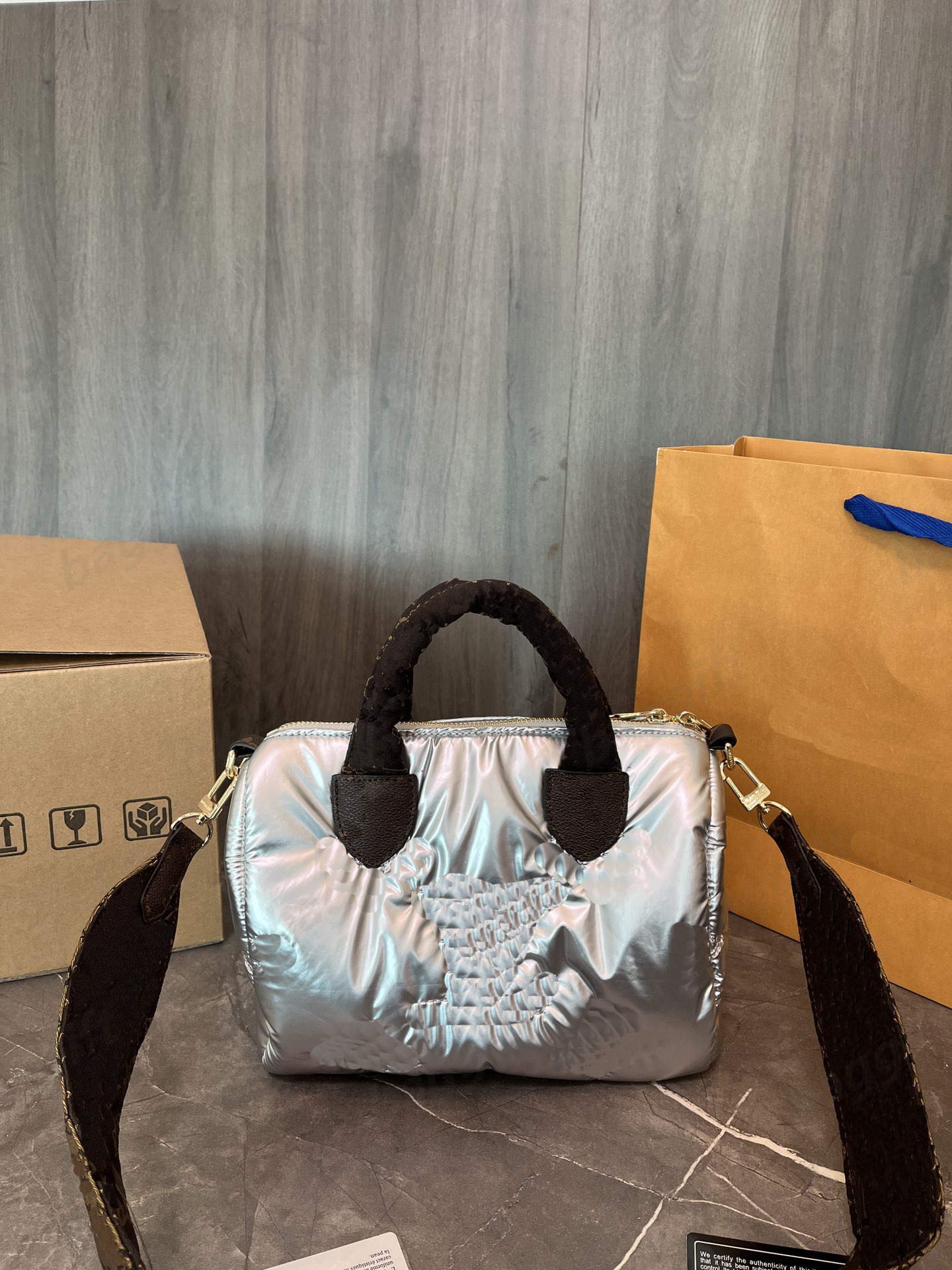 Silver Econyl återvunnen nylonväska Kudde Speedy Bandouliere-väska OnTheGo Tote Mini Maxi Multi Pochette handväska Sömmar Monogram Midjeväska M20973 M20971