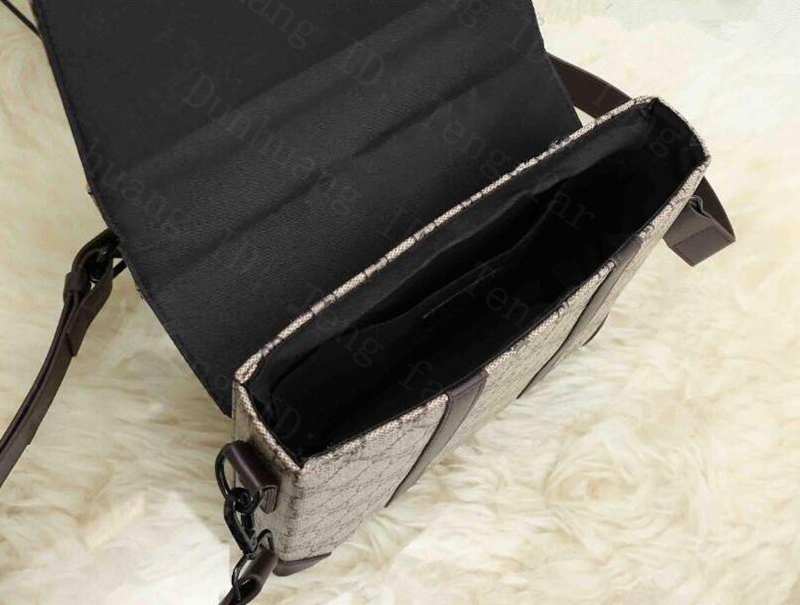M45272 Men Crossbody Postman Bag Luxurys Designers Facs 2022 Men Forkes Classic Fashion Bag Bagss Sacoche Pouch Wallet Wallet حقيبة