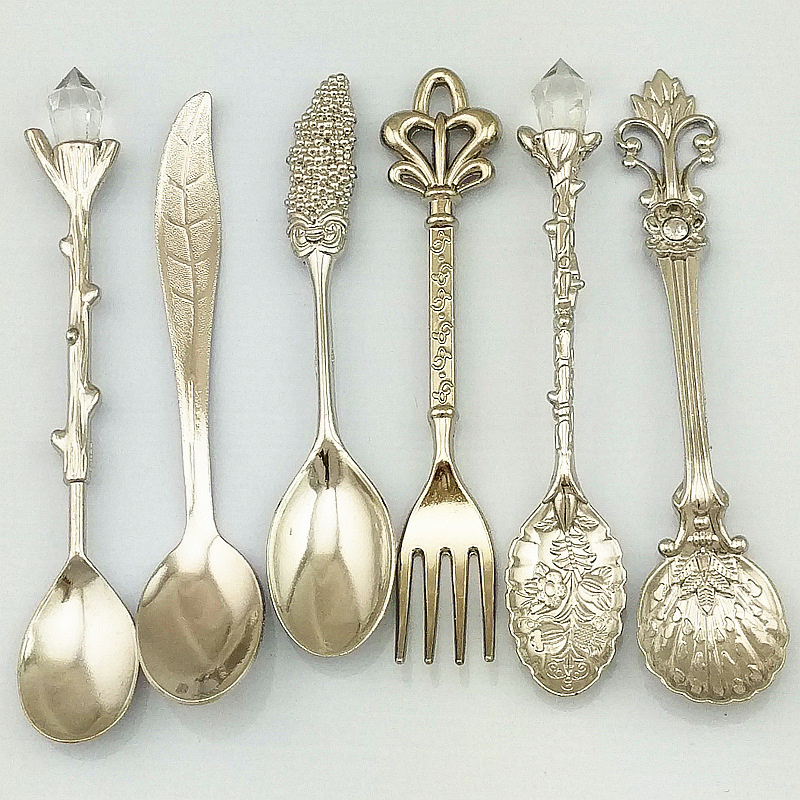 Роскошные ретро -кофе Scoops Set Royal Dessert Coffee Snacks Fruit Spoons Froks Vintage Silverware Kitchen Bar Supply