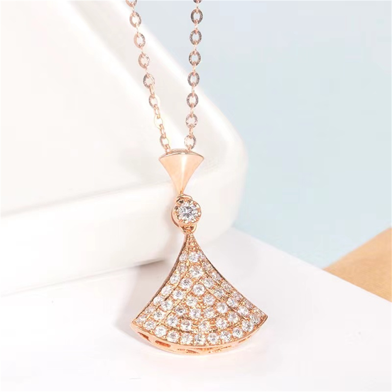 New dress dimond Pendant Necklaces for classical women Elegant Necklace Highly Quality Choker chains Designer Jewelry 18K Plated gold girls