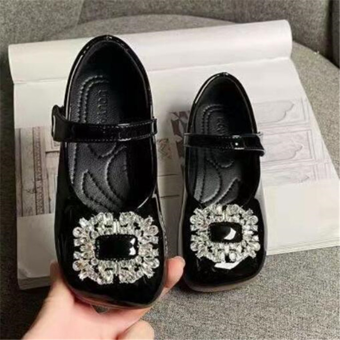 Crianças tênis de moda menina menina sapato de princesa metal fivela diamante sandália macia e confortável feminino sapato de bebê