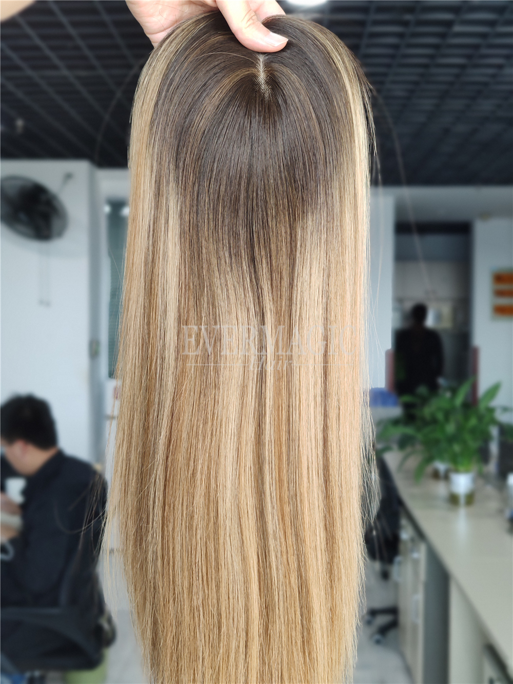 Balayage Hellbraune Haut-Top-Echthaar-Topper mit Clips in Stücken für Frauen mit Haarausfall