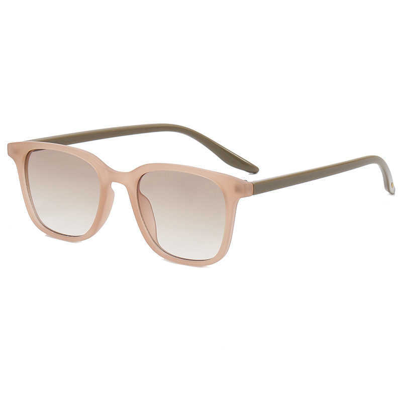 軽い色のサングラスを備えたNetflix女性ファッショントレンド日焼け止めサングラスマルチカラー