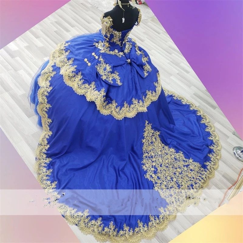 Luxury Royal Blue Princess Quinceanera Dresses With Bow Off Shoulder Sparkly Sequins Appliques Crystal Beads Sweet 16 Prom Party